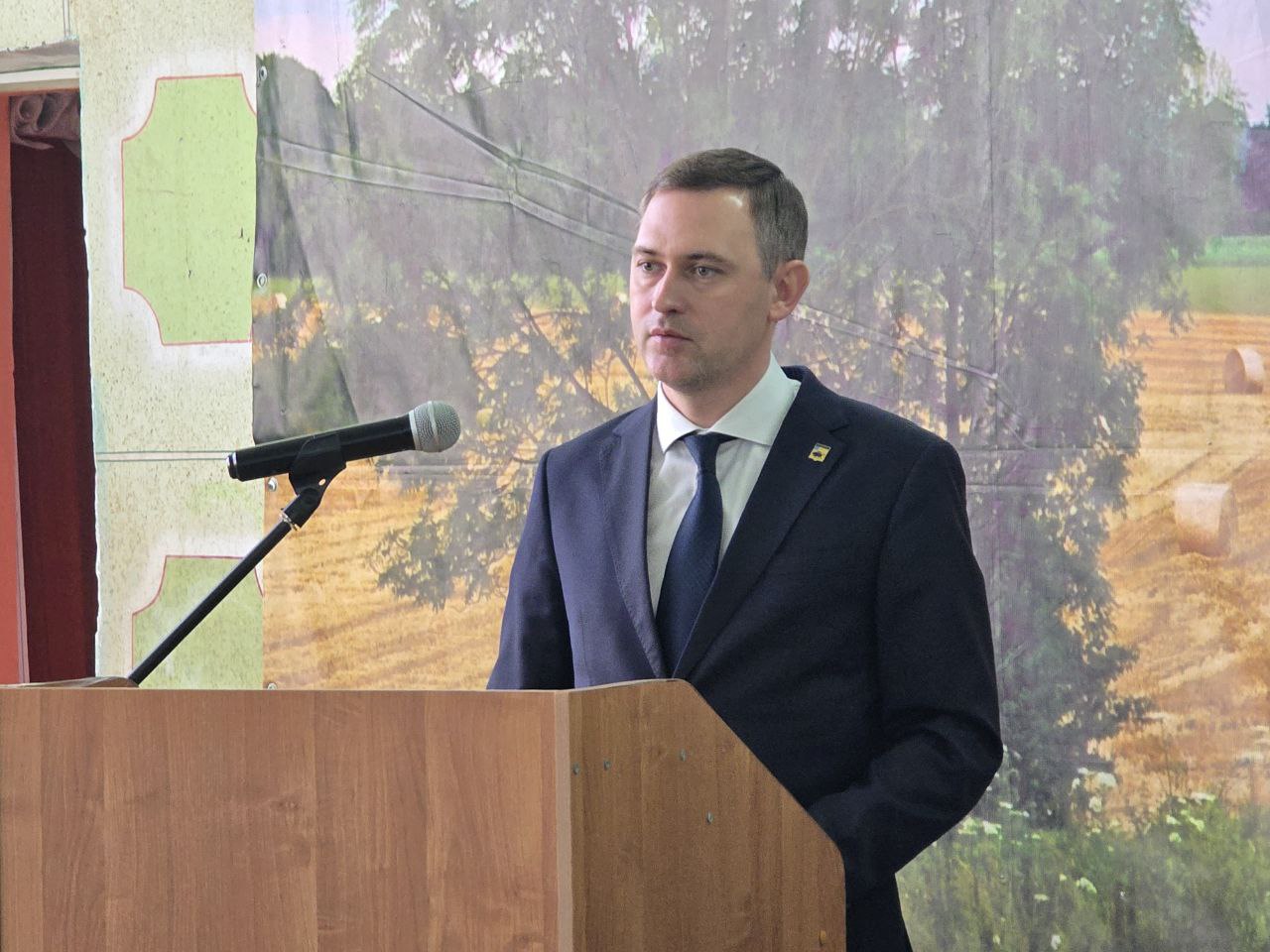 В селах Энгельсского района отремонтировали дороги и обновили уличное освещение